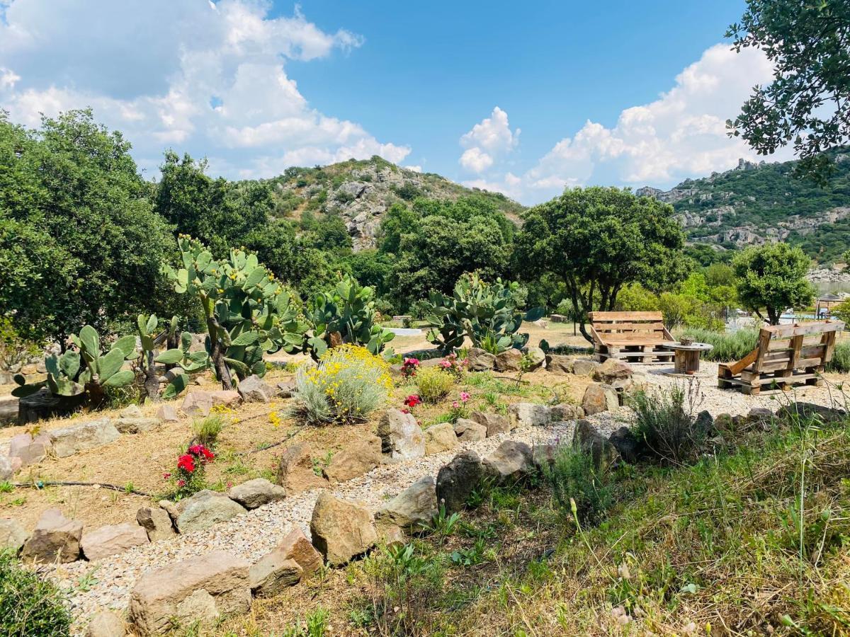 Il Nuraghe Del Lago Coghinas Oschiri Ngoại thất bức ảnh