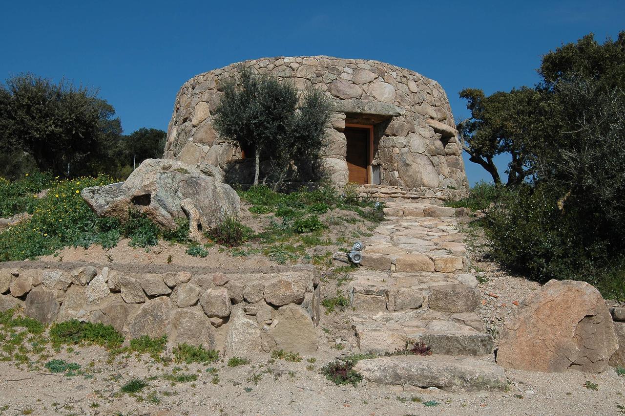 Il Nuraghe Del Lago Coghinas Oschiri Ngoại thất bức ảnh